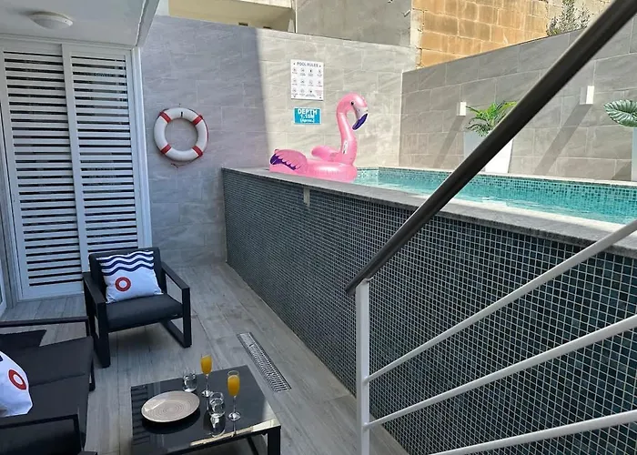 Private Pool Flat Near Valletta Apartamento Pietà