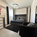 Private Pool Flat Near Valletta