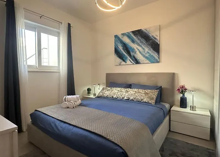 Private Pool Flat Near Valletta *